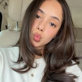 Lucero Hernandez (@lucerodolll) profile picture
